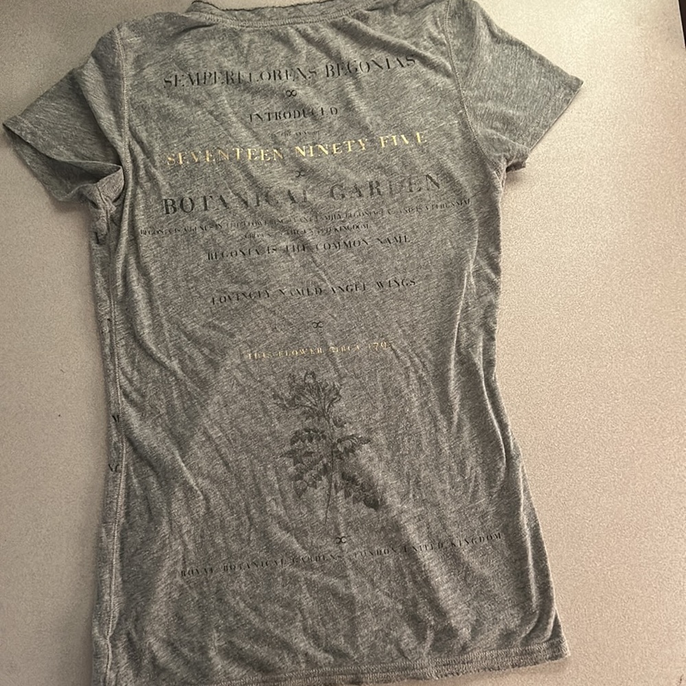 American Eagle shirt - Picture 2 of 2